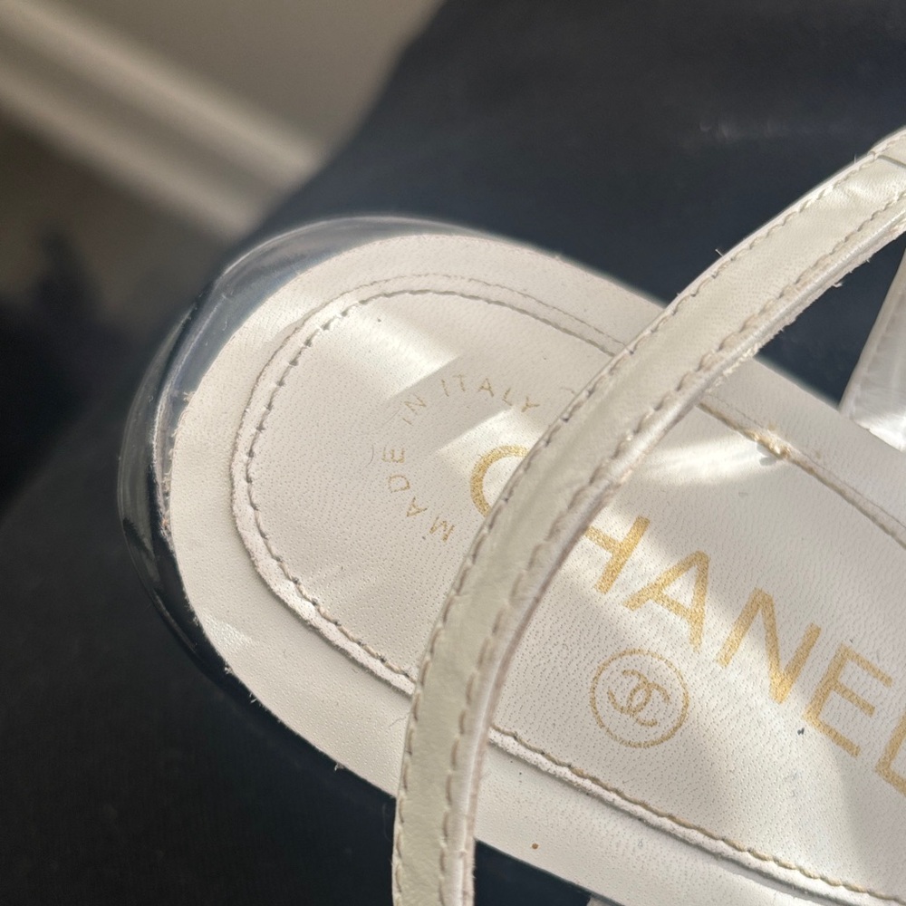 CHANEL Women's Black and White Floral Sandals - Picture 6 of 14